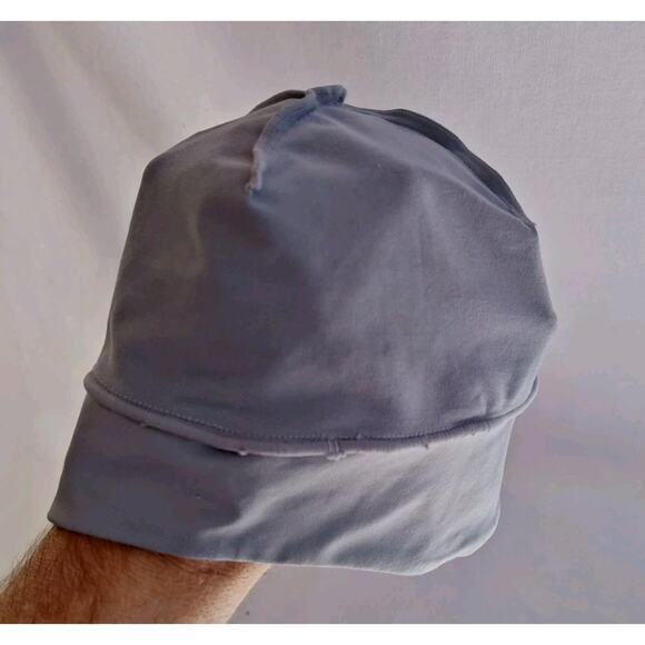 Womens Nike Running Beanie PONYTAIL HOLDER Thermal Run Gray Lightweight - Picture 8 of 9